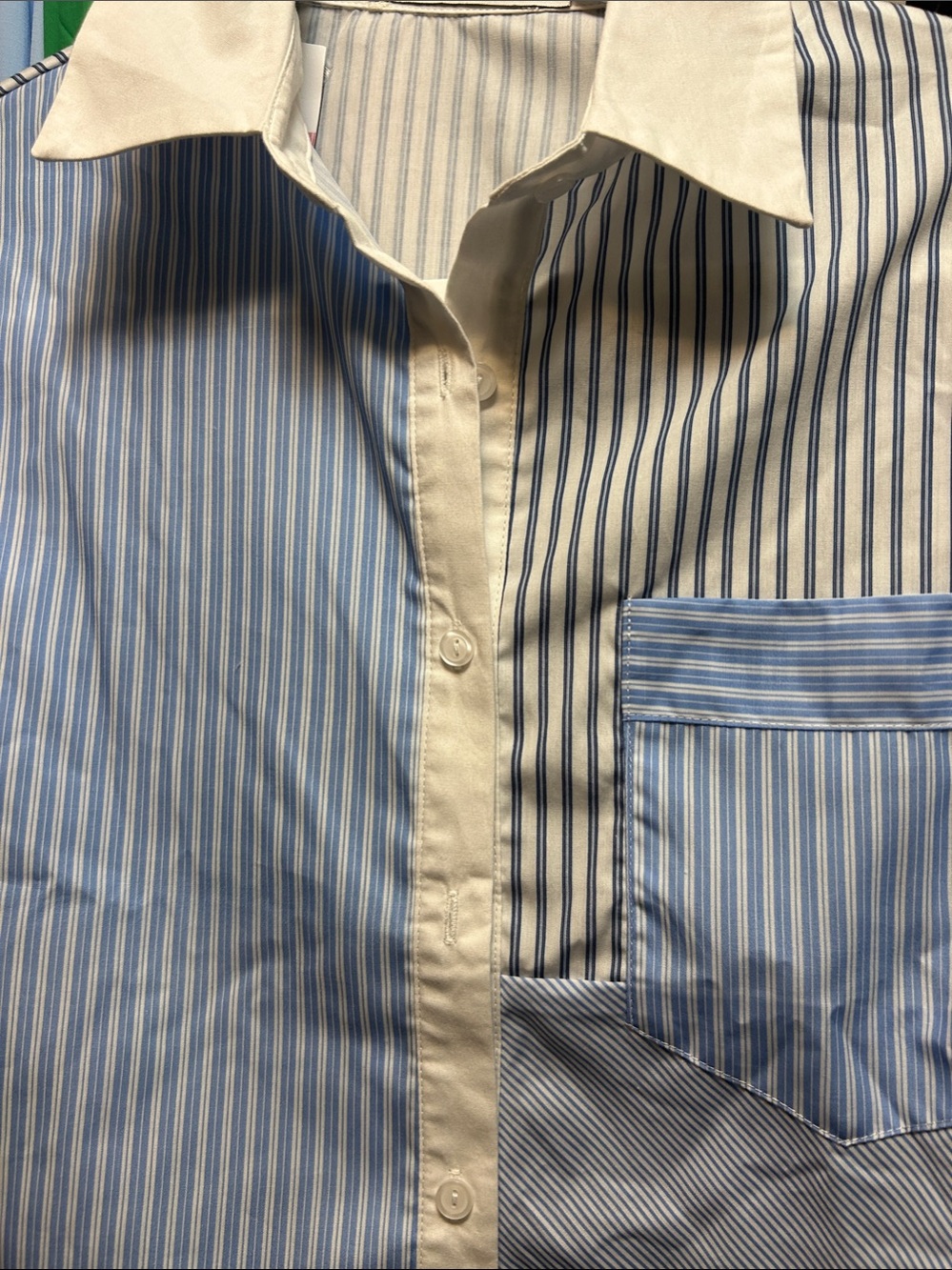 Slightly crop  Button-Down Shirt in Blue & Cream buttons down the sleeve NWT